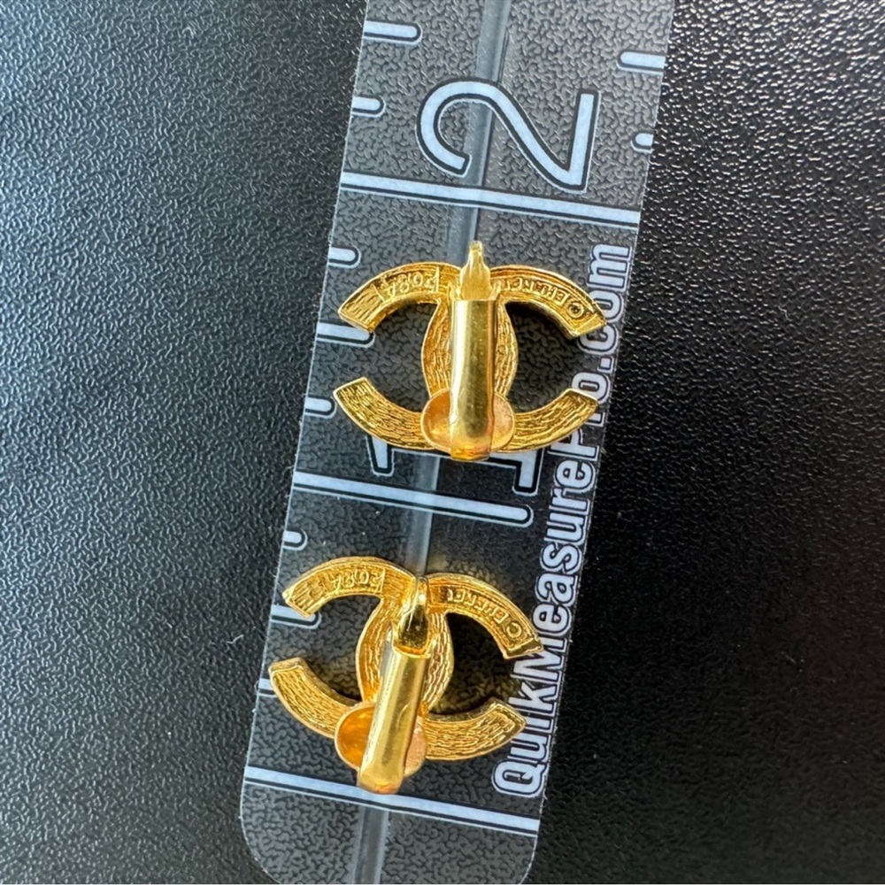 CHANEL Earrings Vintage CC Logo Crystal Clip On 24K Gold Plated Studs with Box - Picture 3 of 13